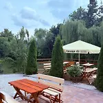 Daire Restauracja I Izba Rybacka W Krainie Wygaslych Wulkanow Podgorki