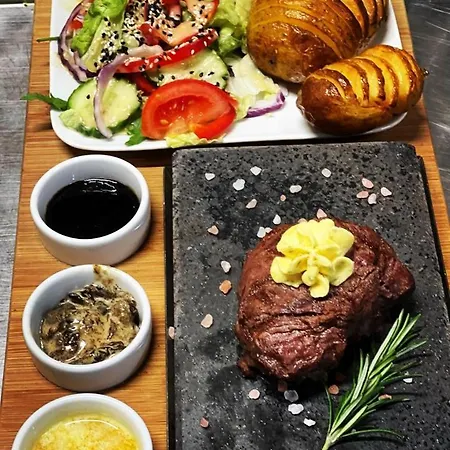 아파트 Restauracja I Izba Rybacka W Krainie Wygaslych Wulkanow