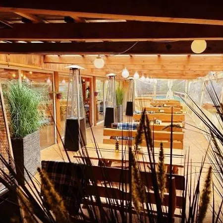 Restauracja I Izba Rybacka W Krainie Wygaslych Wulkanow Apartment *