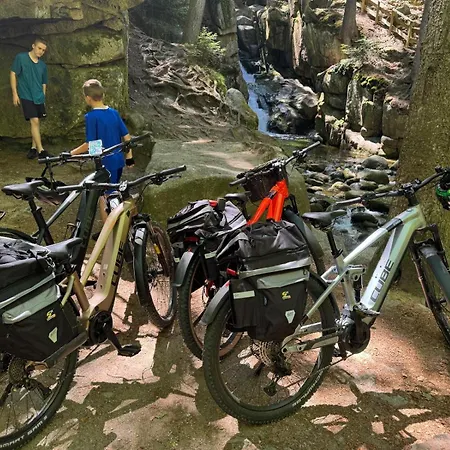 Restauracja I Izba Rybacka W Krainie Wygaslych Wulkanow