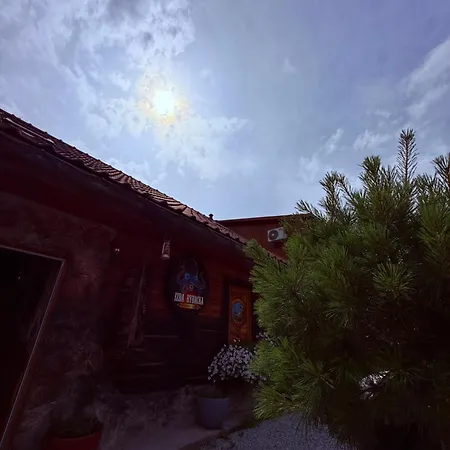 Restauracja I Izba Rybacka W Krainie Wygaslych Wulkanow 아파트 Podgorki