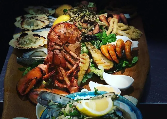 Restauracja I Izba Rybacka W Krainie Wygaslych Wulkanow 아파트 *