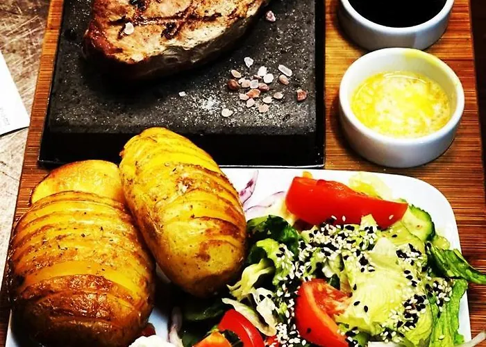 아파트 Restauracja I Izba Rybacka W Krainie Wygaslych Wulkanow