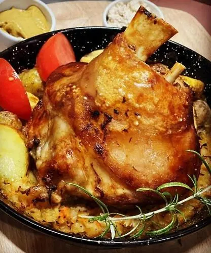 Restauracja I Izba Rybacka W Krainie Wygaslych Wulkanow 아파트 *