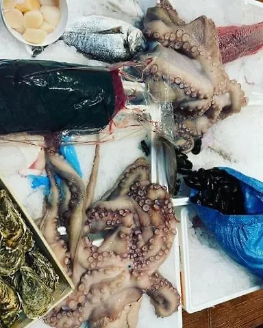 Restauracja I Izba Rybacka W Krainie Wygaslych Wulkanow