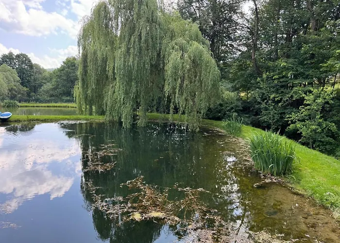 Restauracja I Izba Rybacka W Krainie Wygaslych Wulkanow *