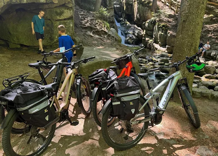 Restauracja I Izba Rybacka W Krainie Wygaslych Wulkanow